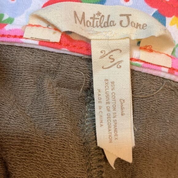 Matilda Jane Small Scouts Honor Pants with floral stitching on one leg - Picture 10 of 12